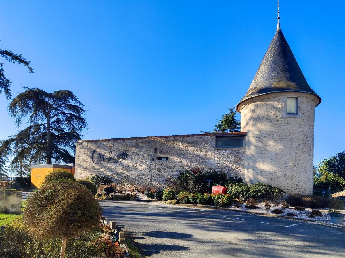 Hotel Chateau De La Barbiniere Saint-Laurent-sur-Sèvre Exteriör bild