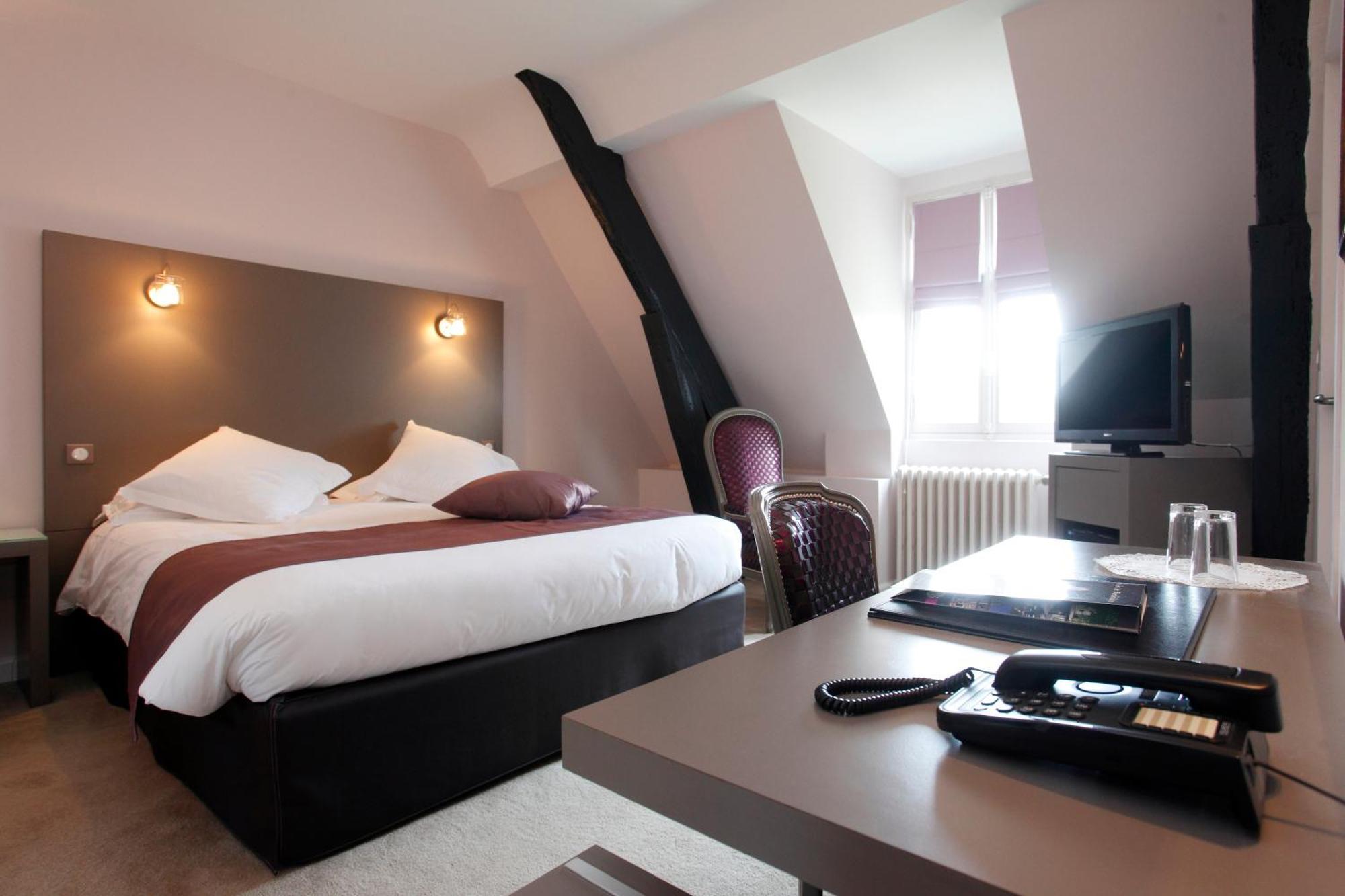 Hotel Chateau De La Barbiniere Saint-Laurent-sur-Sèvre Exteriör bild